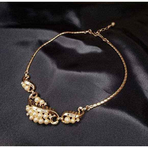 Vintage 1954 Trifari Necklace Signed Alfred Philippe Design Faux Pearls - Picture 2 of 8
